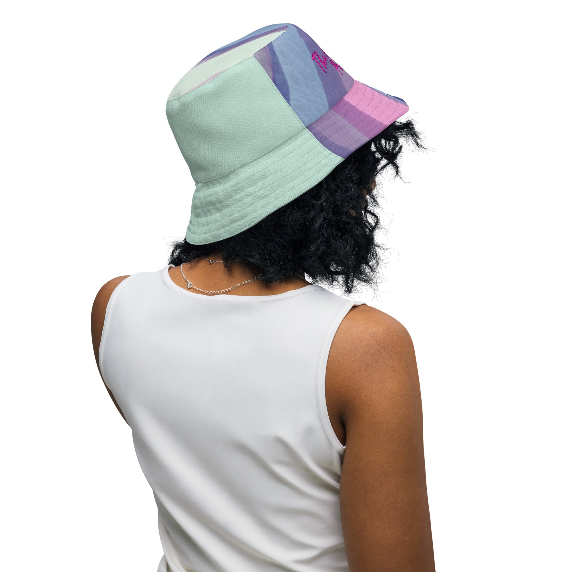 Reversible bucket hat