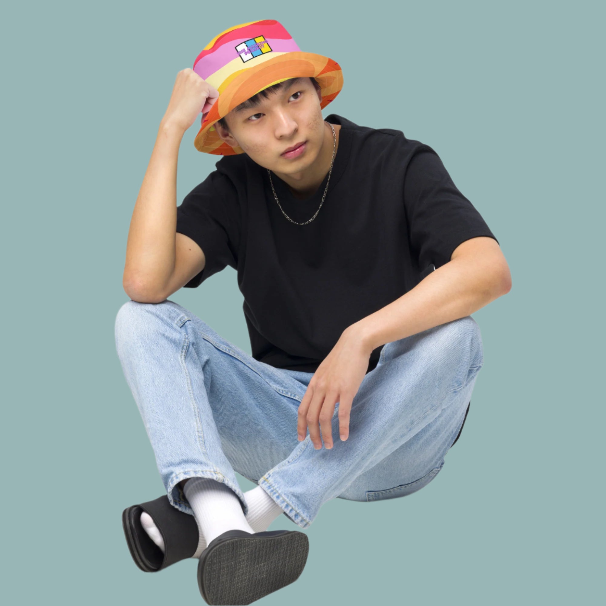 Reversible bucket hat