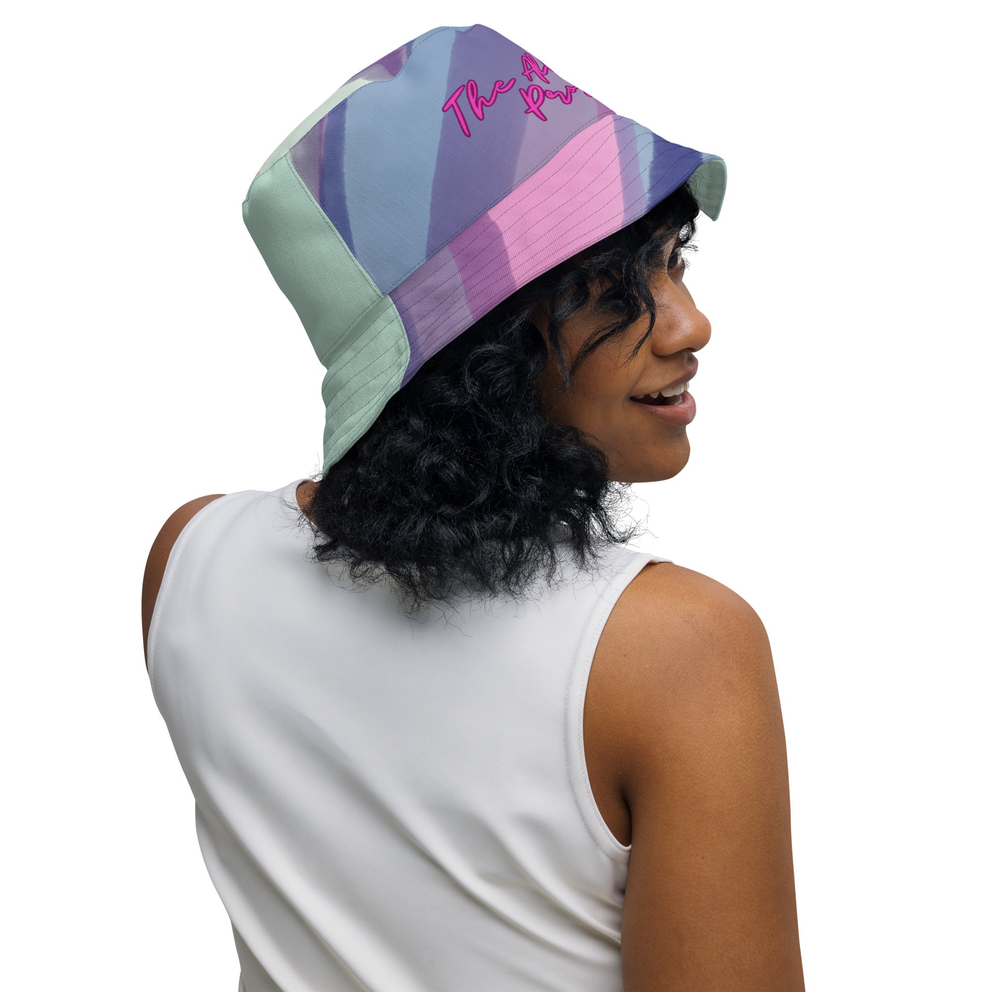 Reversible bucket hat